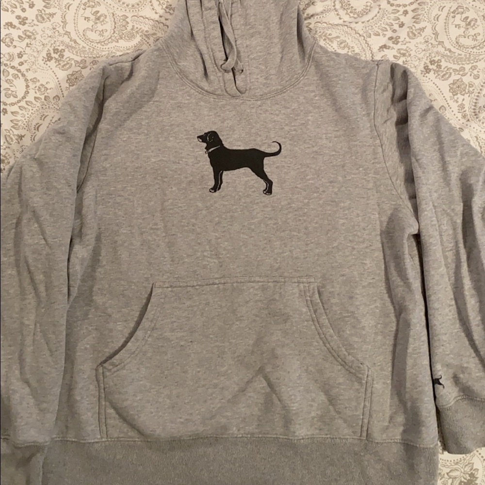 Black dog grey sweatshirt
